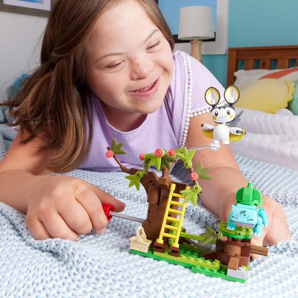 🔥MEGA Brands - Pokemon Emolga and Bulbasaur's Charming Woods Building Toy Kit🔥 - Picture 2 of 4